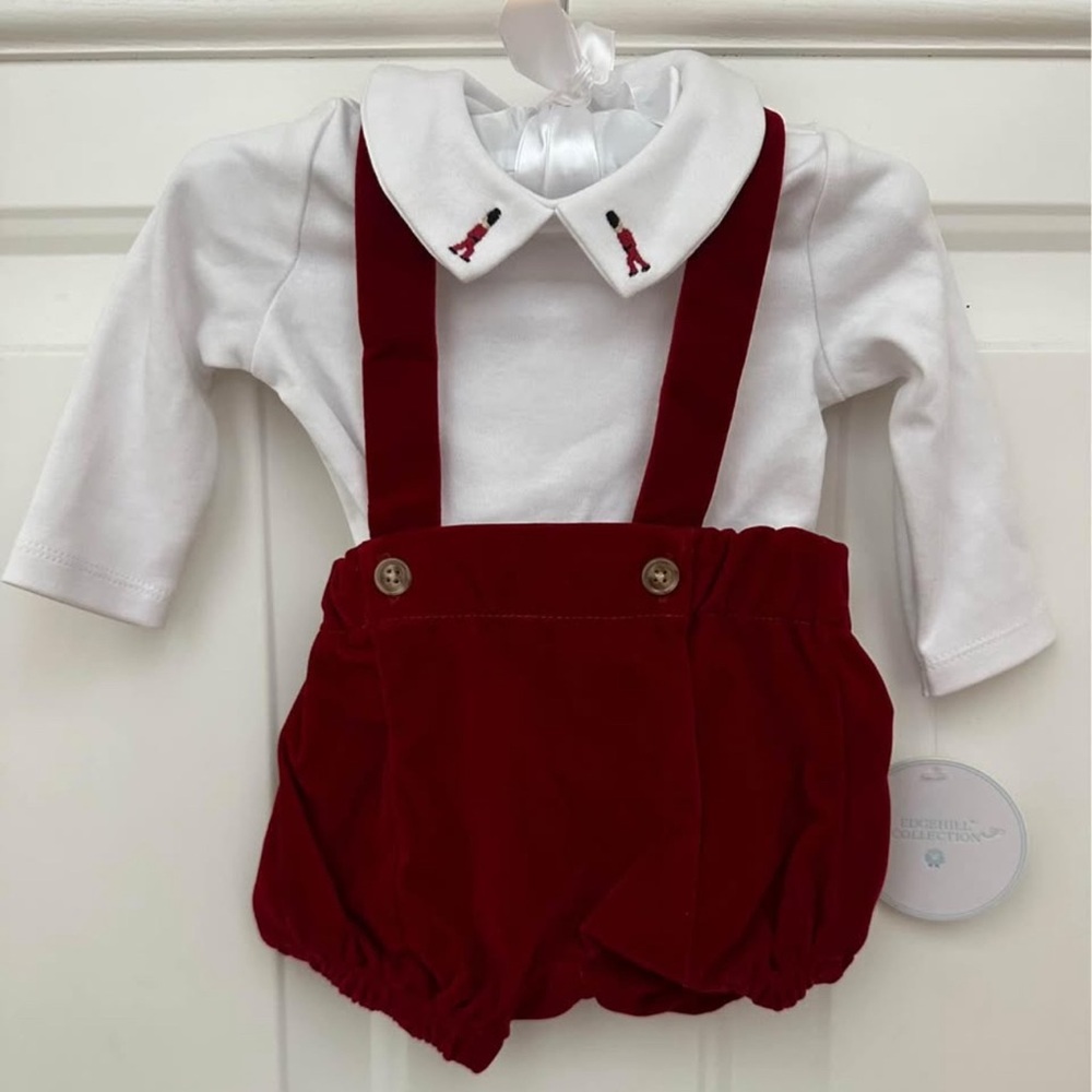 NEW Edgehill Collection Christmas Outfit